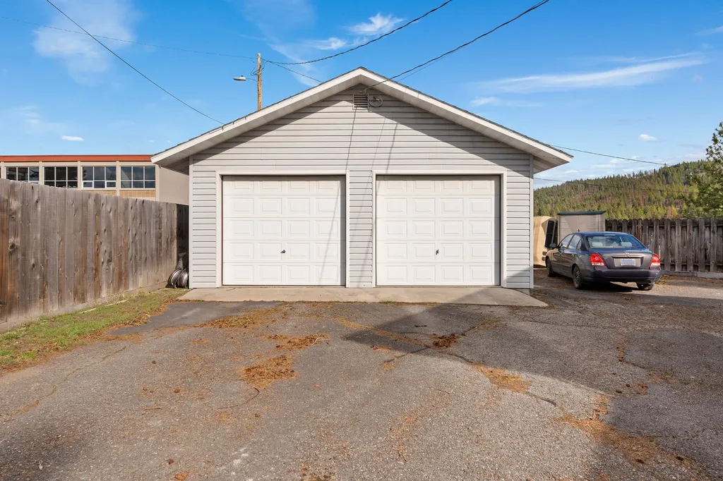529 Grand Drive Bigfork MT 59911