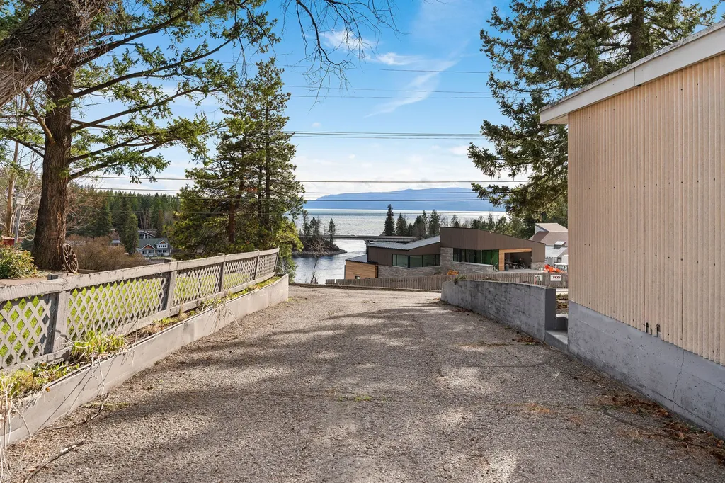 529 Grand Drive Bigfork MT 59911