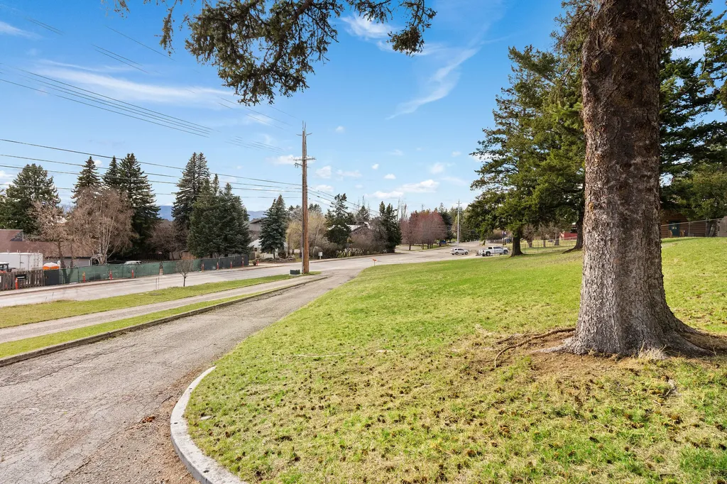 529 Grand Drive Bigfork MT 59911