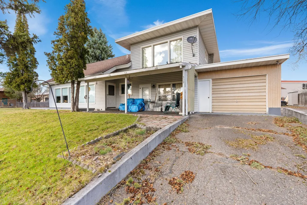 529 Grand Drive Bigfork MT 59911