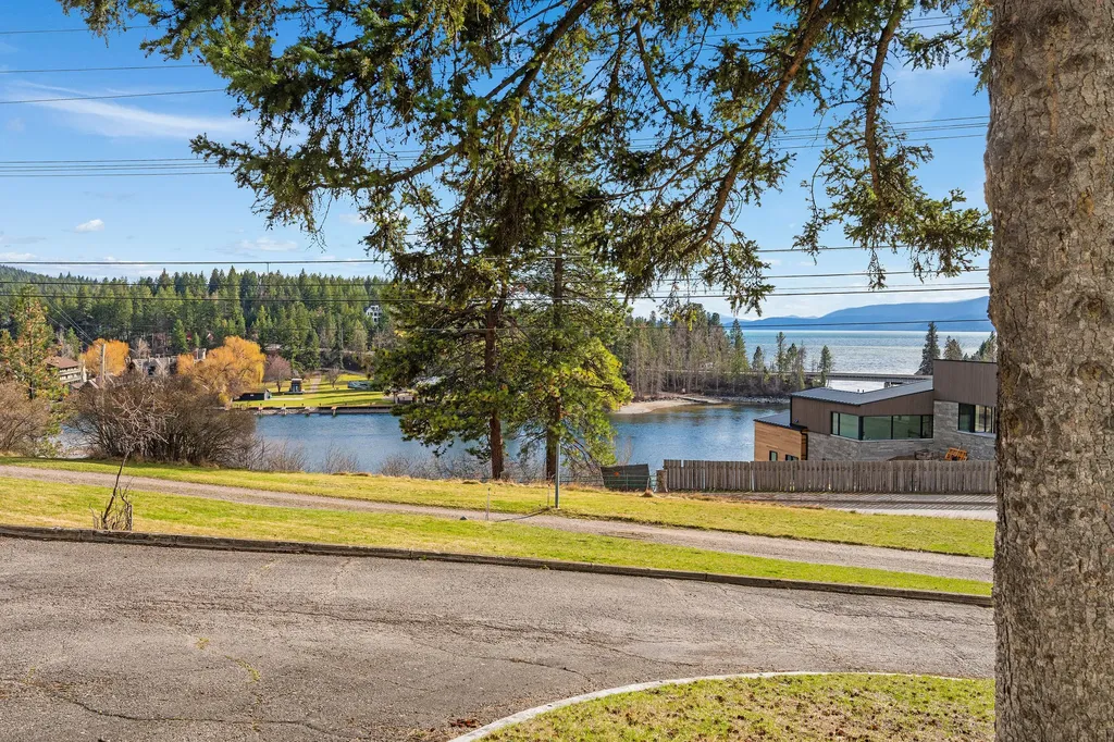 529 Grand Drive Bigfork MT 59911