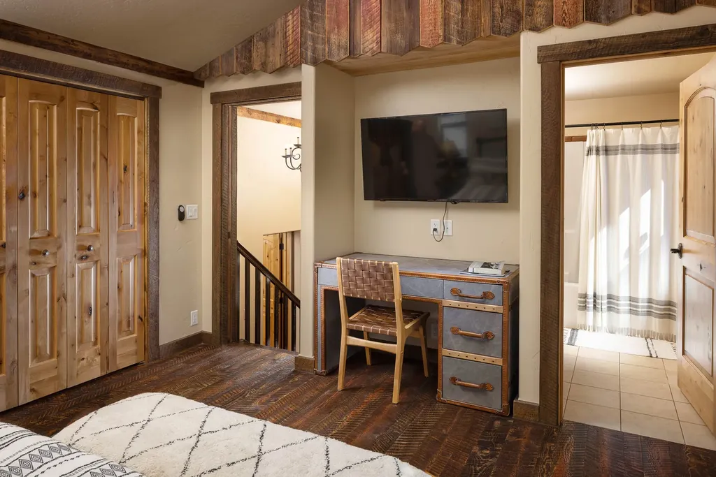 1525 N Dickens Street Missoula MT 59802