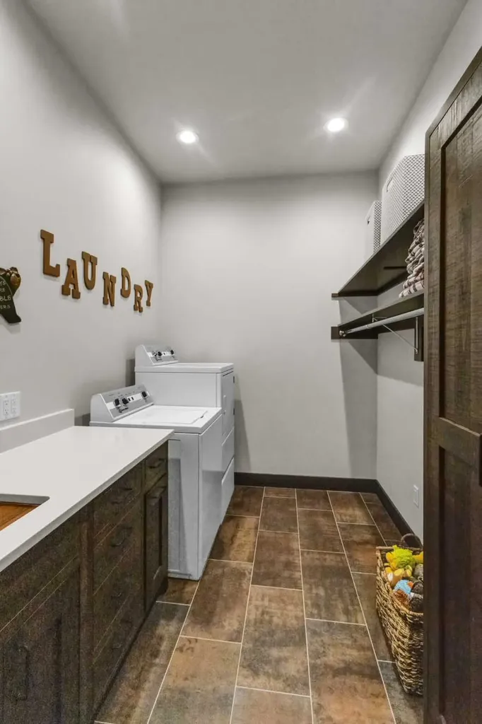 4915 W Us Highway 12 Helena MT 59601