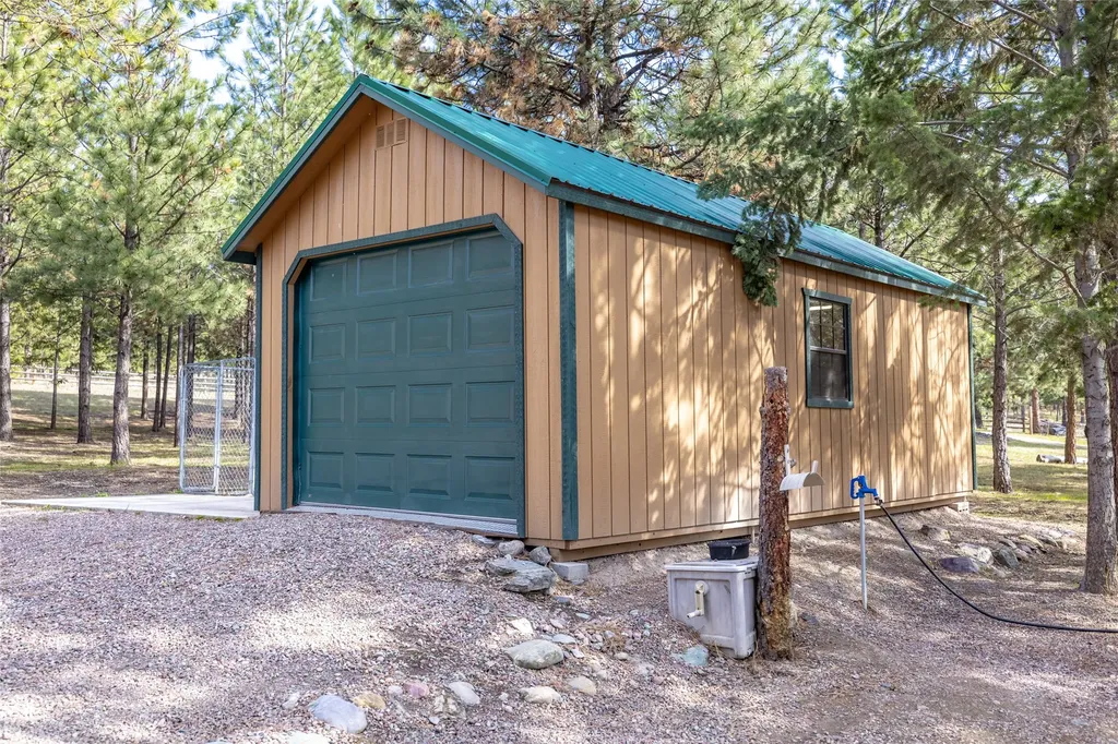45749 Lark Court Big Arm MT 59910