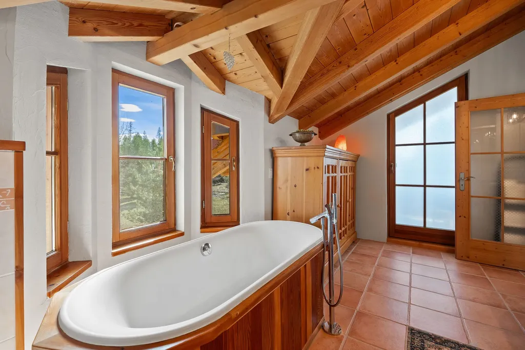 417 Swan View Trail Bigfork MT 59911