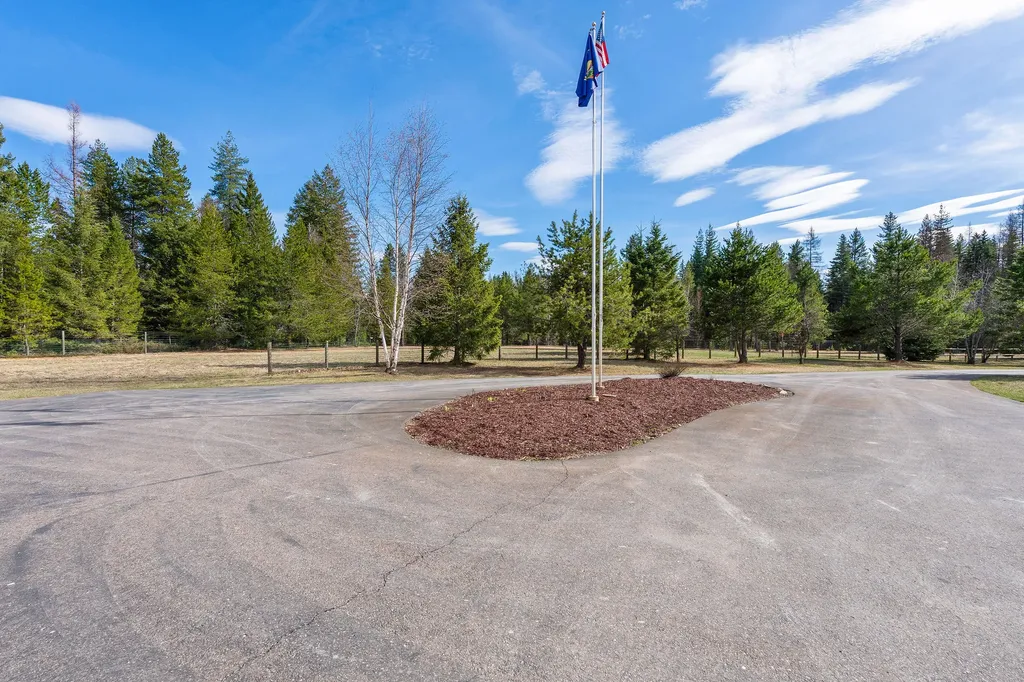 417 Swan View Trail Bigfork MT 59911