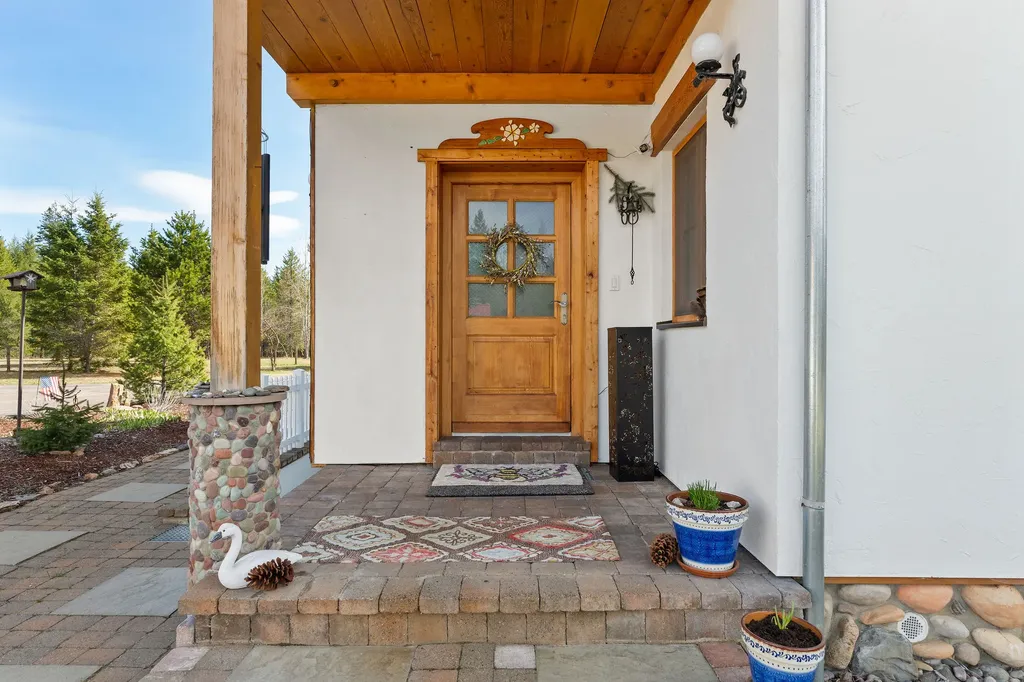 417 Swan View Trail Bigfork MT 59911