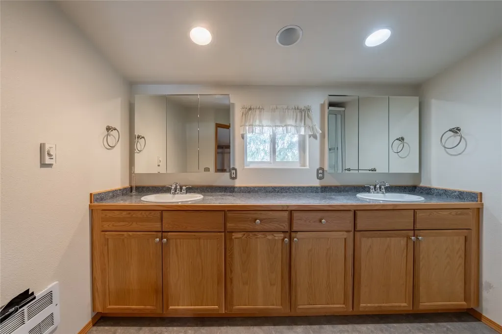 6367 Kootenai River Road Libby MT 59923