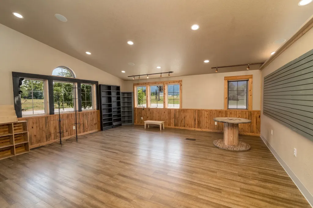 72532 N Couture Loop Arlee MT 59821