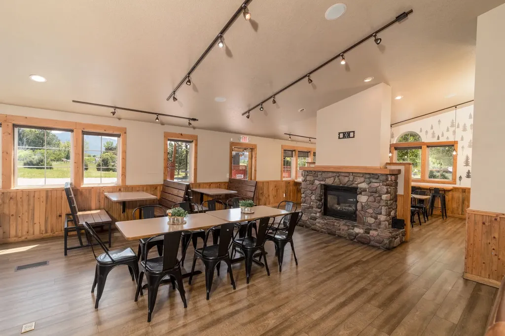 72532 N Couture Loop Arlee MT 59821