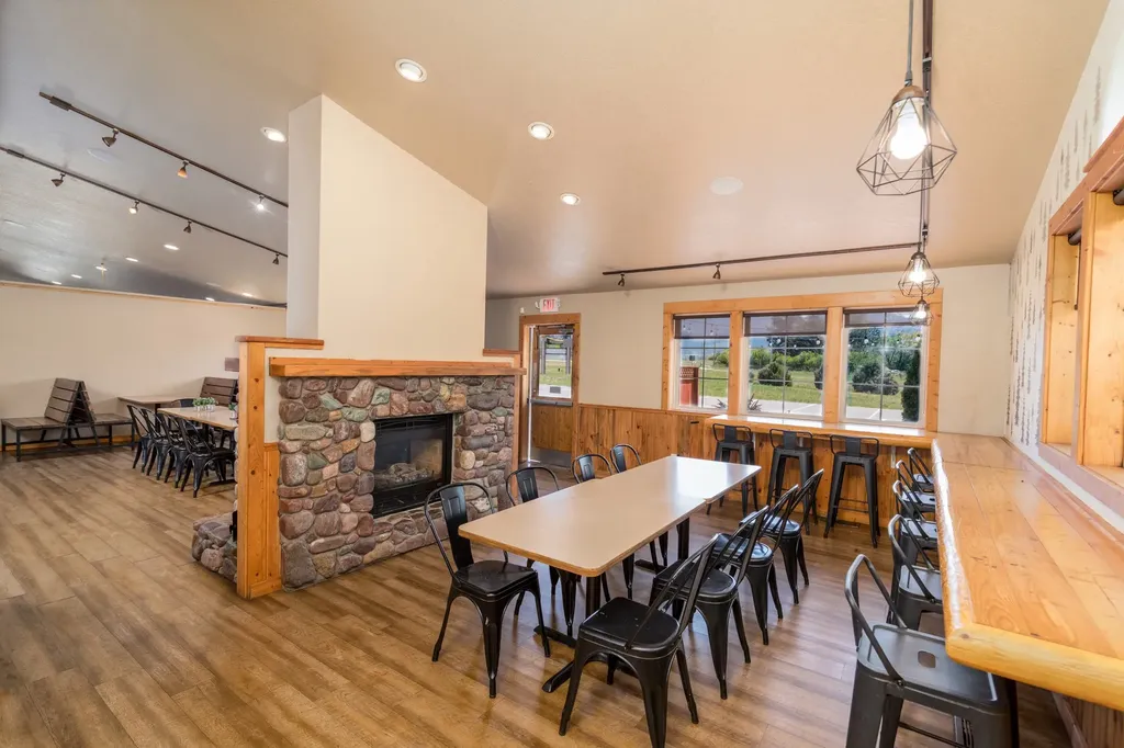 72532 N Couture Loop Arlee MT 59821