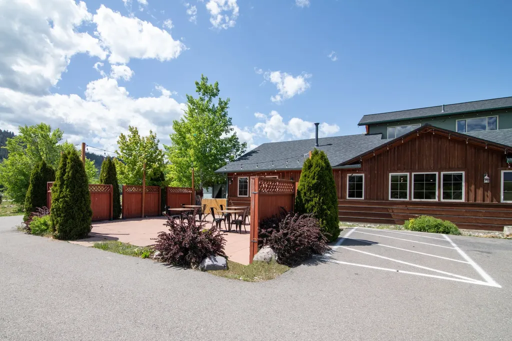 72532 N Couture Loop Arlee MT 59821