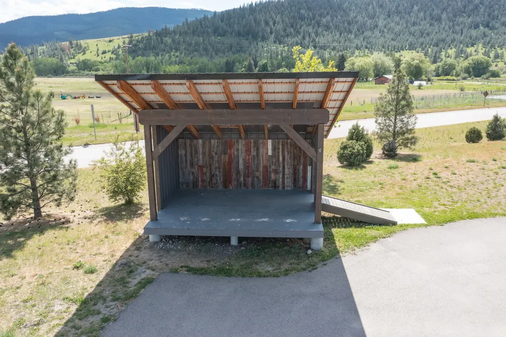 72532 N Couture Loop Arlee MT 59821