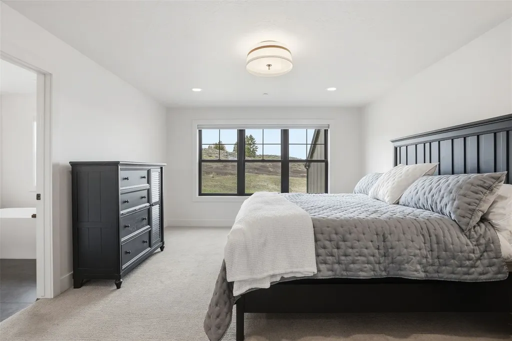 2445 Pale Evening Court Missoula MT 59808
