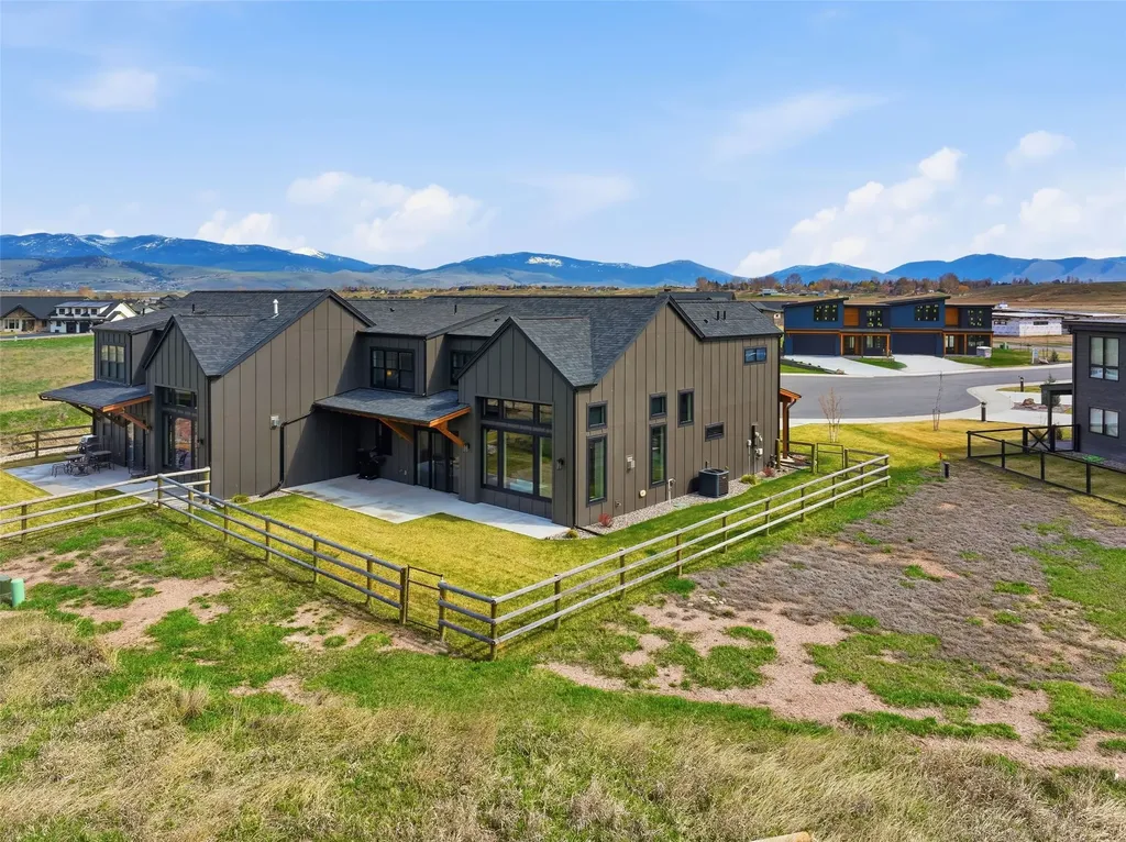 2445 Pale Evening Court Missoula MT 59808