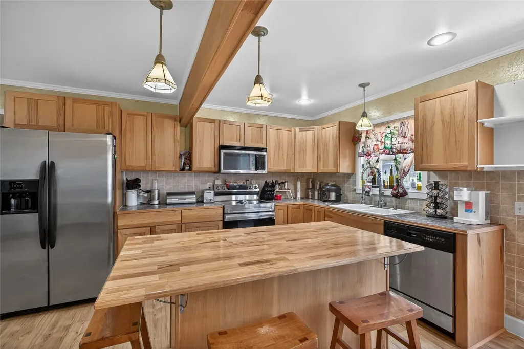 13 17th Avenue S Great Falls MT 59405