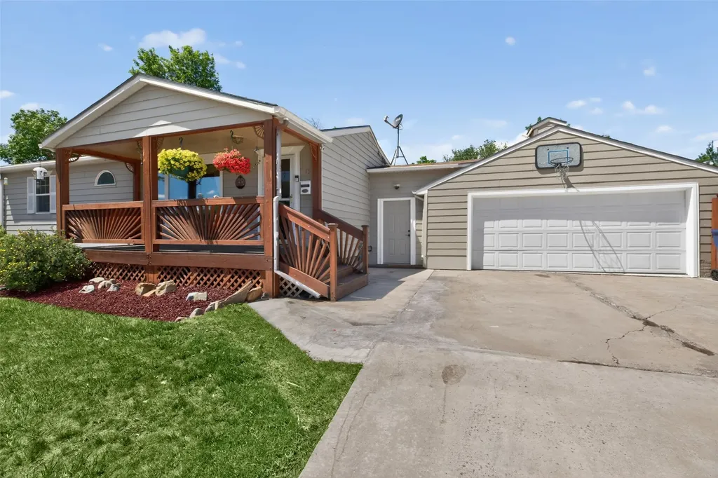 13 17th Avenue S Great Falls MT 59405