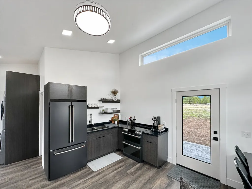 4025 Mount Highway 200 W Lincoln MT 59639