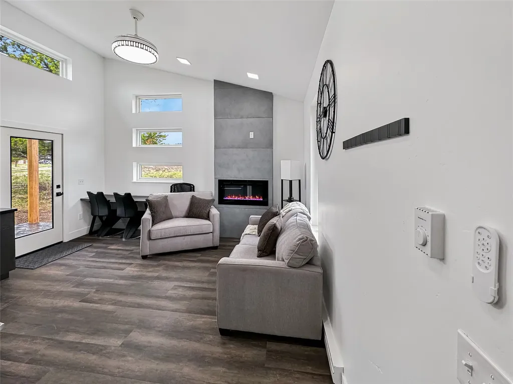4025 Mount Highway 200 W Lincoln MT 59639