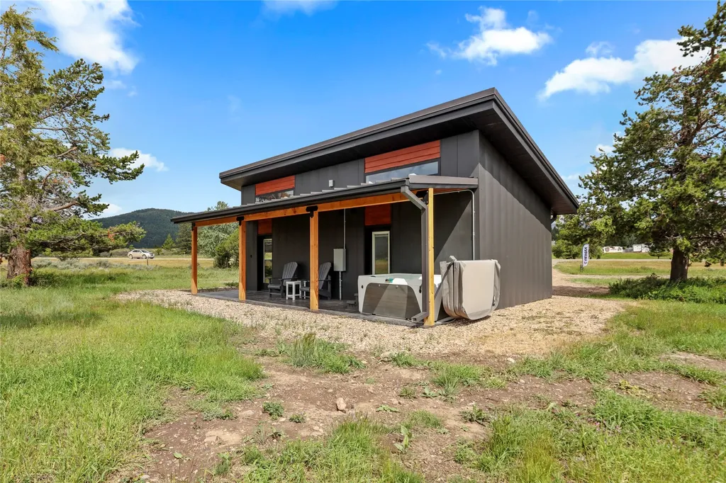 4025 Mt Hwy 200 W Lincoln MT 59639