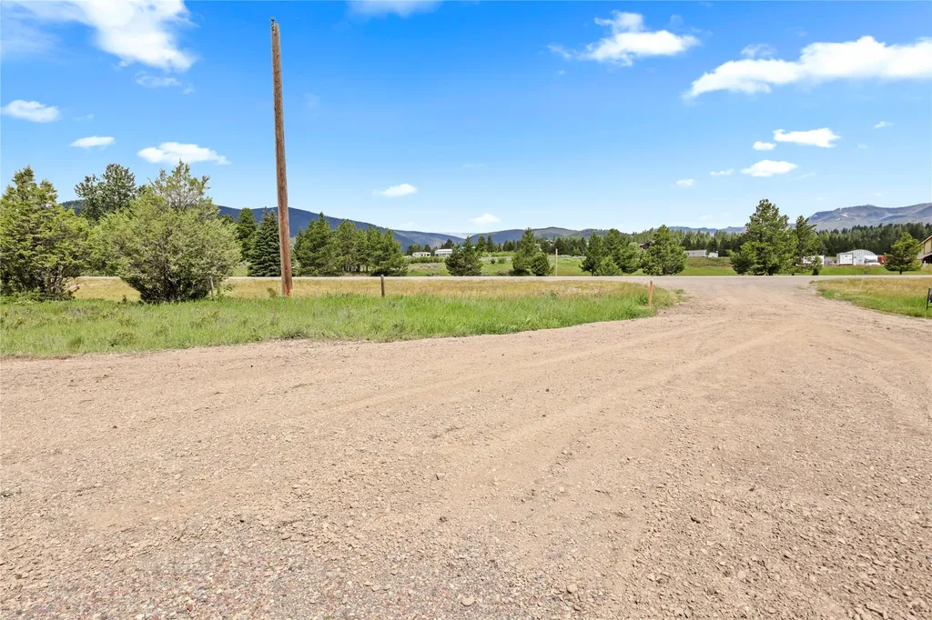 4025 Mt Hwy 200 W Lincoln MT 59639