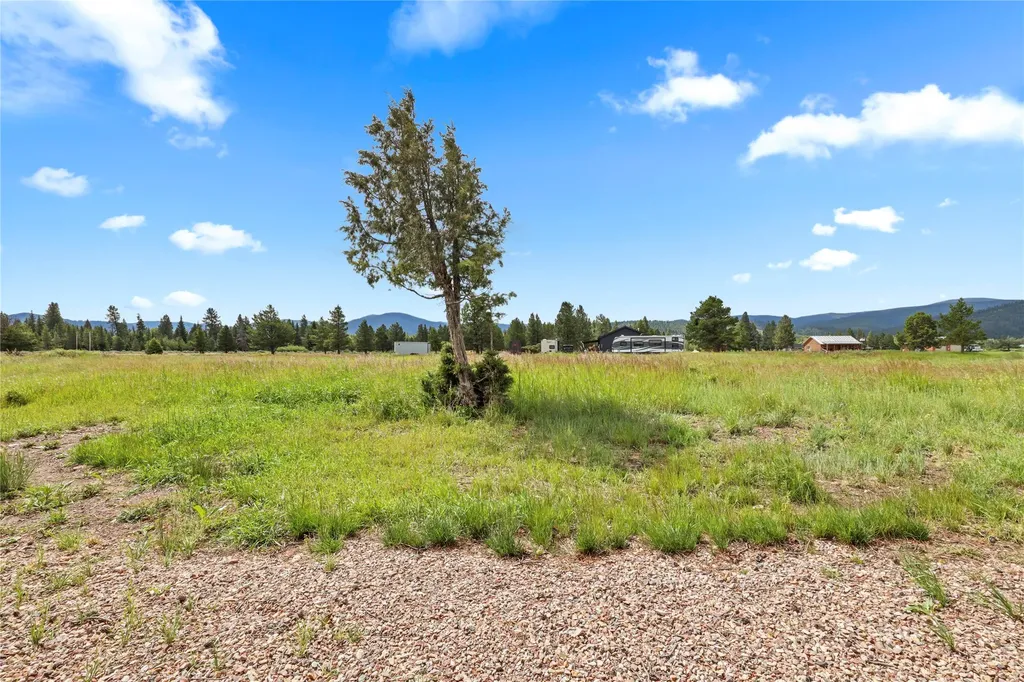 4025 Mt Hwy 200 W Lincoln MT 59639