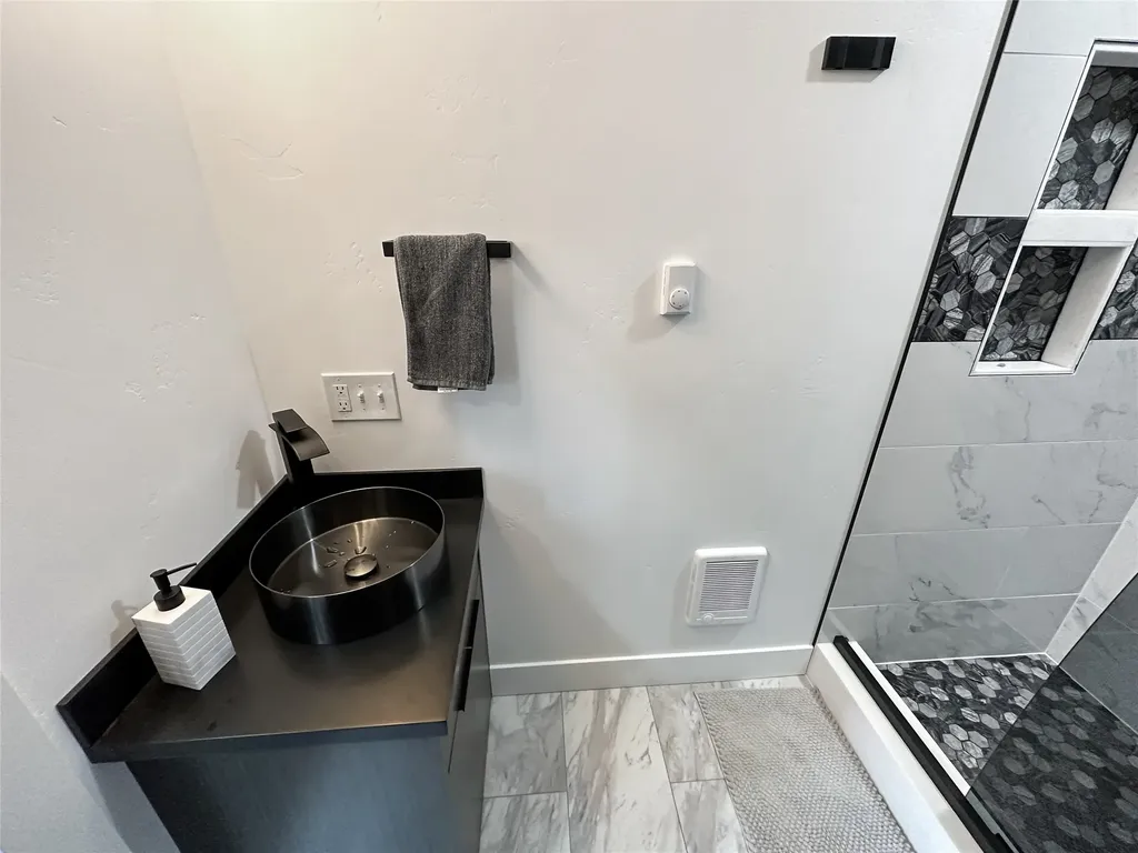 4025 Mount Highway 200 W Lincoln MT 59639