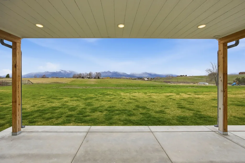 543 Diamond 3 Road Corvallis MT 59828