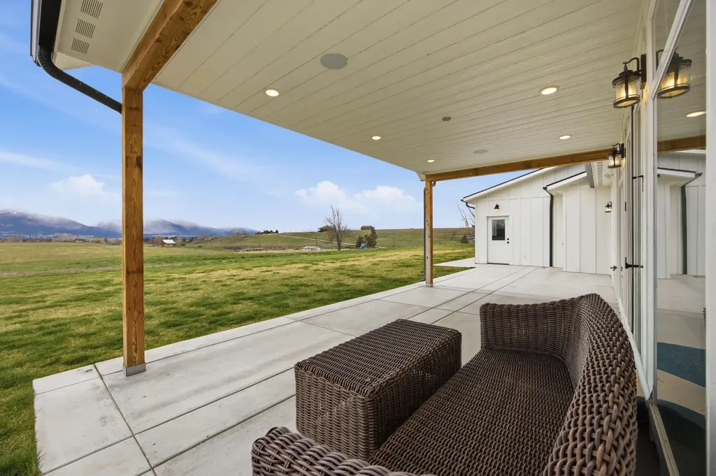 543 Diamond 3 Road Corvallis MT 59828