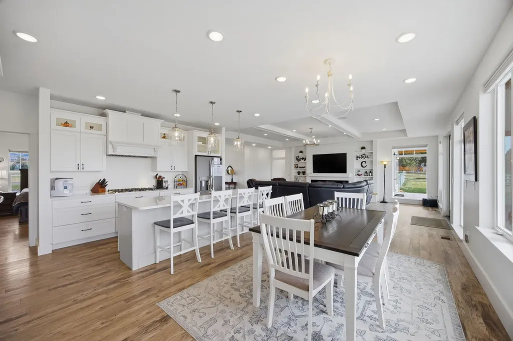 543 Diamond 3 Road Corvallis MT 59828