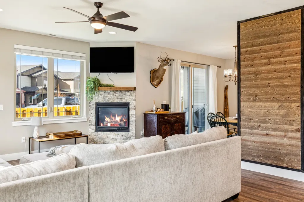 3095 Lori Lane Bozeman MT 59718
