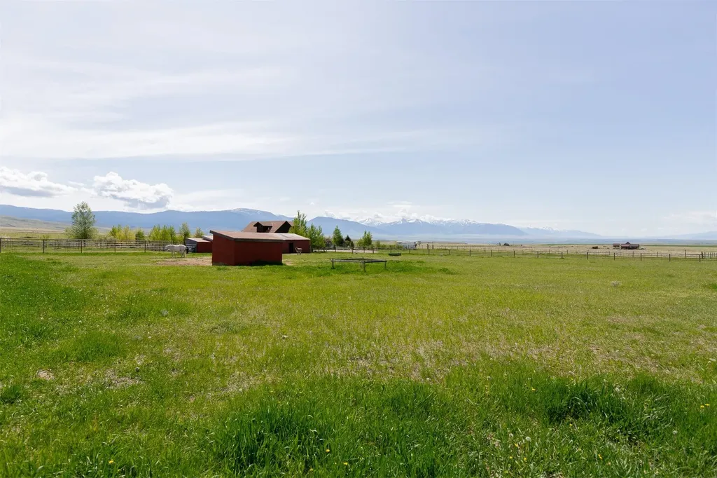 49 Redtail Hawk Road Mcallister MT 59740