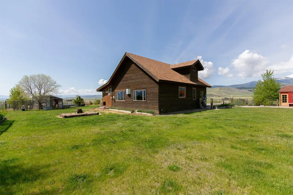 49 Redtail Hawk Road Mcallister MT 59740