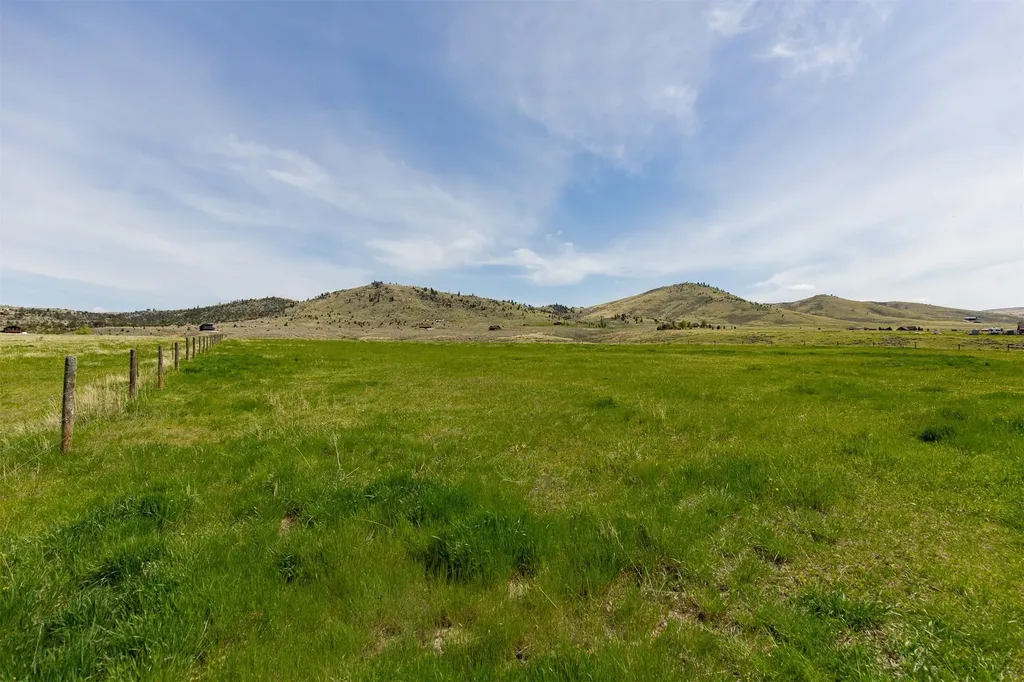 49 Redtail Hawk Road Mcallister MT 59740