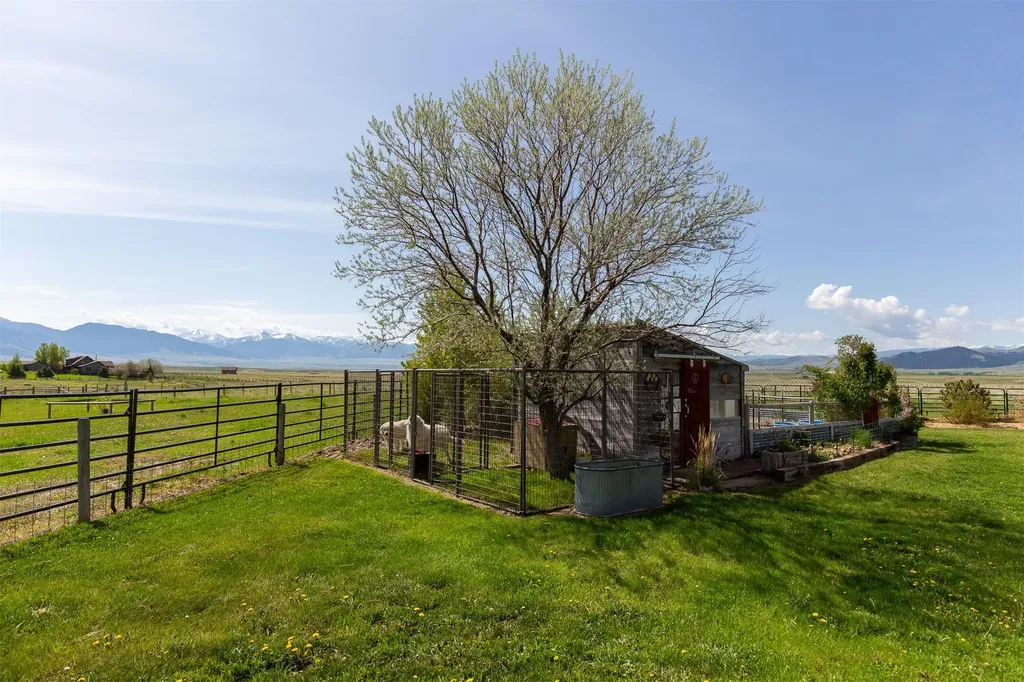 49 Redtail Hawk Road Mcallister MT 59740