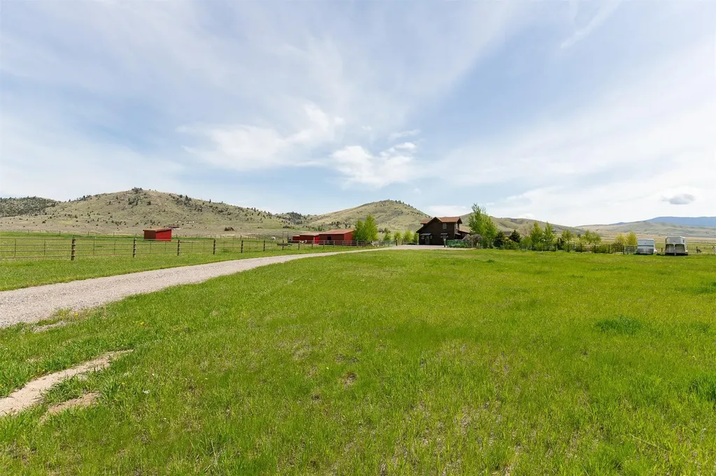 49 Redtail Hawk Road Mcallister MT 59740