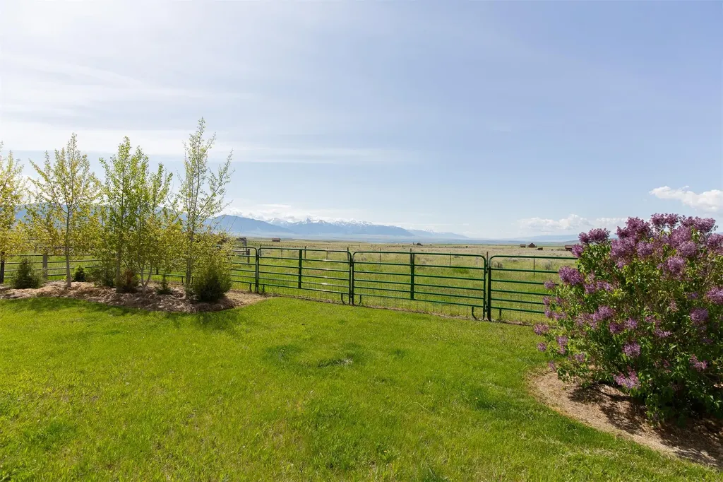 49 Redtail Hawk Road Mcallister MT 59740