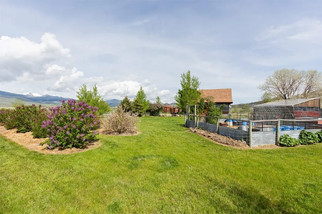 49 Redtail Hawk Road Mcallister MT 59740