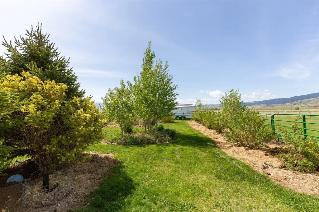 49 Redtail Hawk Road Mcallister MT 59740
