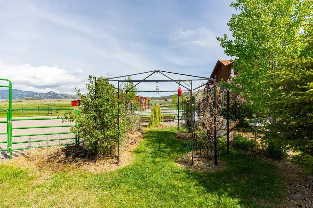 49 Redtail Hawk Road Mcallister MT 59740