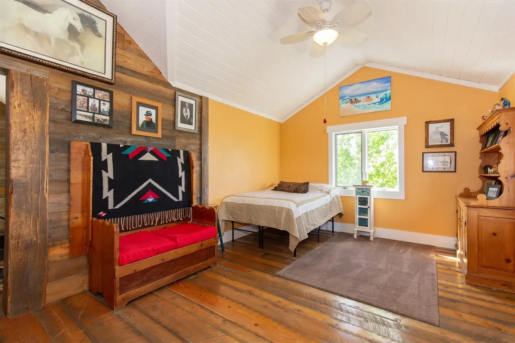 49 Redtail Hawk Road Mcallister MT 59740
