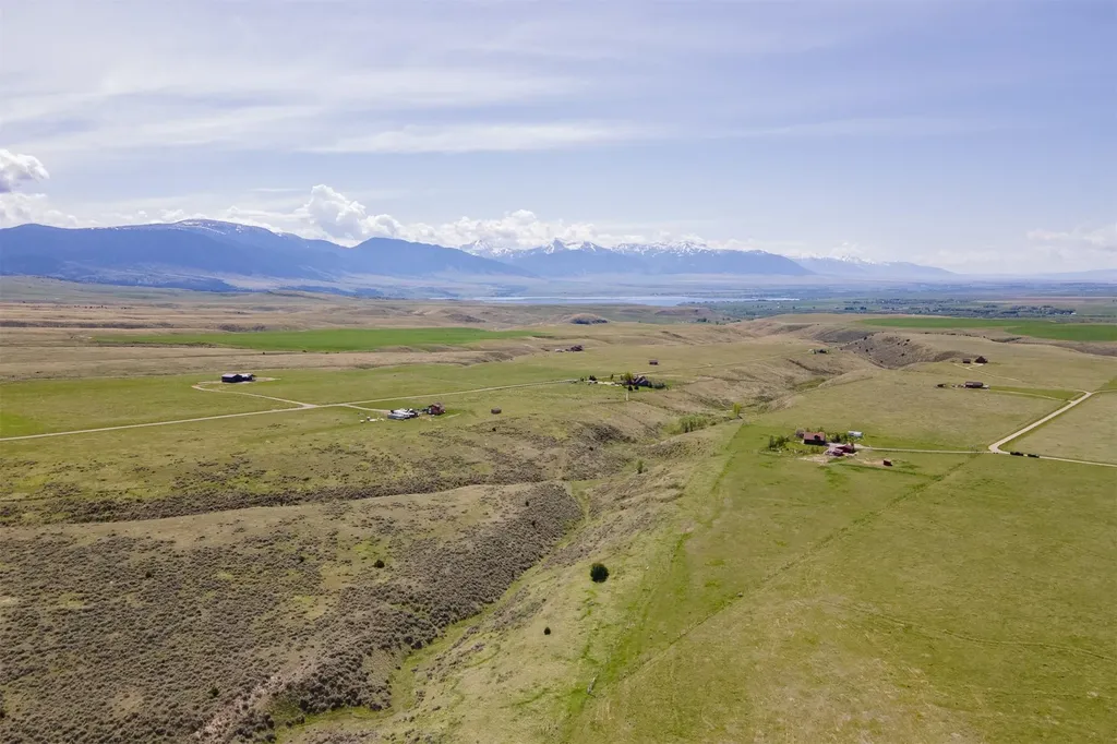 49 Redtail Hawk Road Mcallister MT 59740