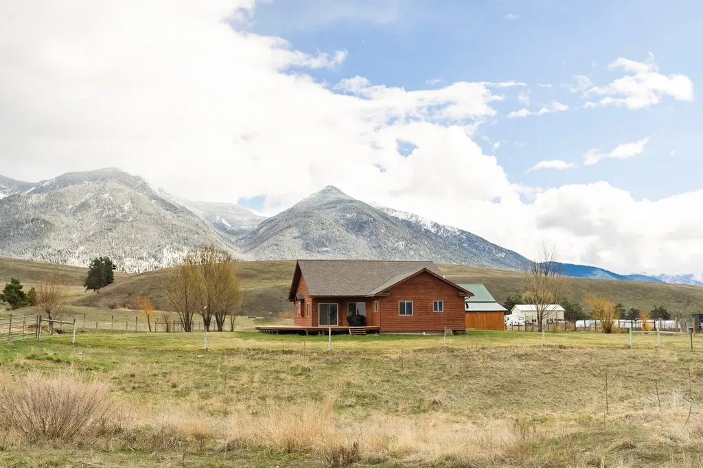 136 Berger Lake Way Eureka MT 59917