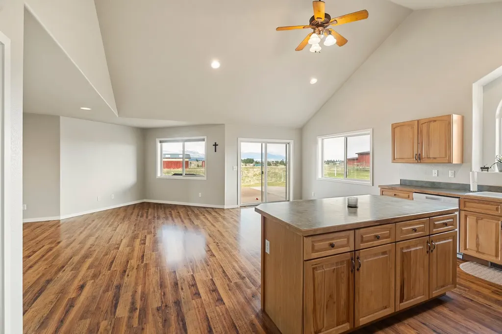 136 Berger Lake Way Eureka MT 59917