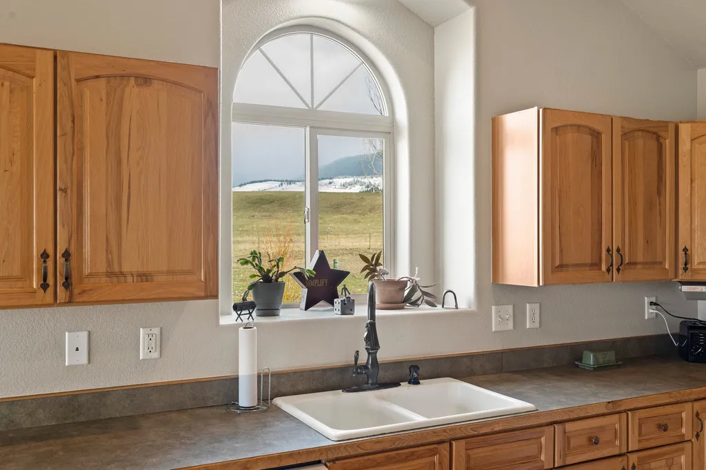 136 Berger Lake Way Eureka MT 59917