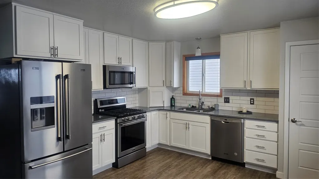 136 15th Avenue NW Great Falls MT 59404