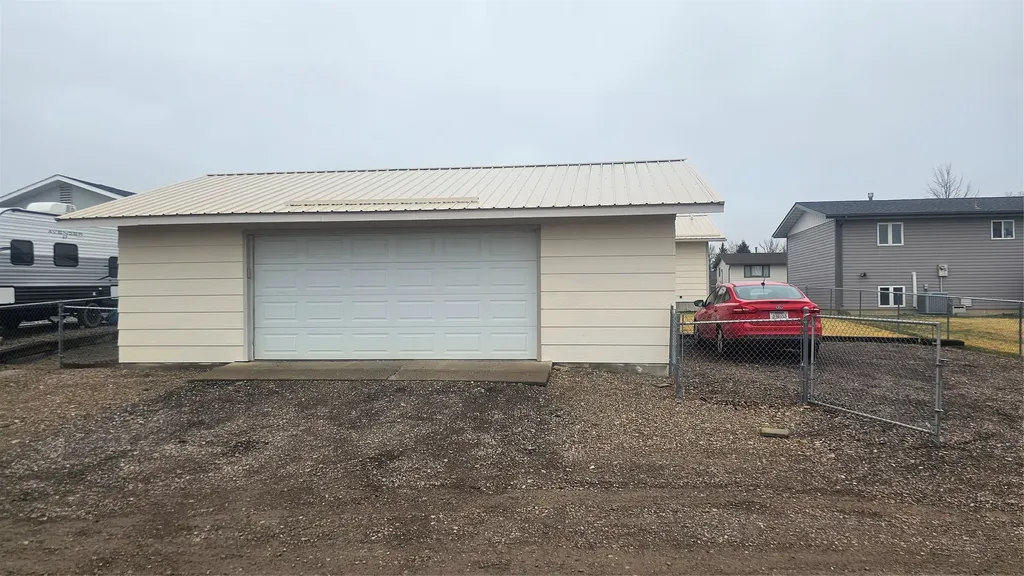 136 15th Avenue NW Great Falls MT 59404
