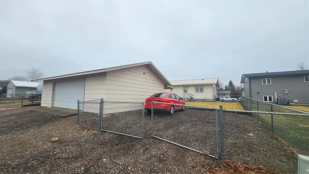 136 15th Avenue NW Great Falls MT 59404