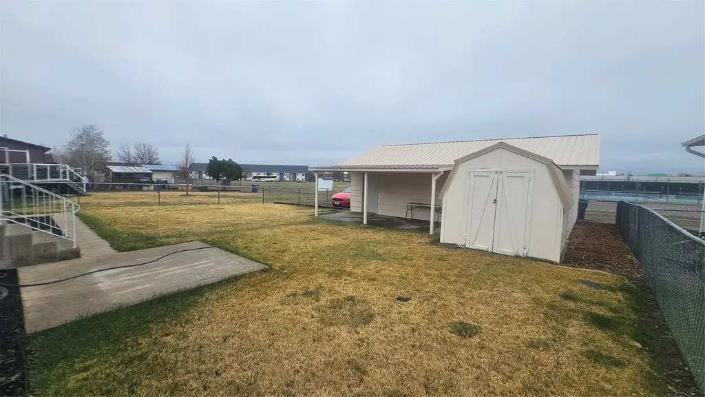 136 15th Avenue NW Great Falls MT 59404
