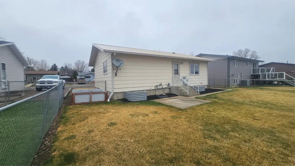 136 15th Avenue NW Great Falls MT 59404